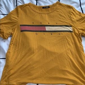 Fashion Nova T-Shirt Flowy Mustard Yellow